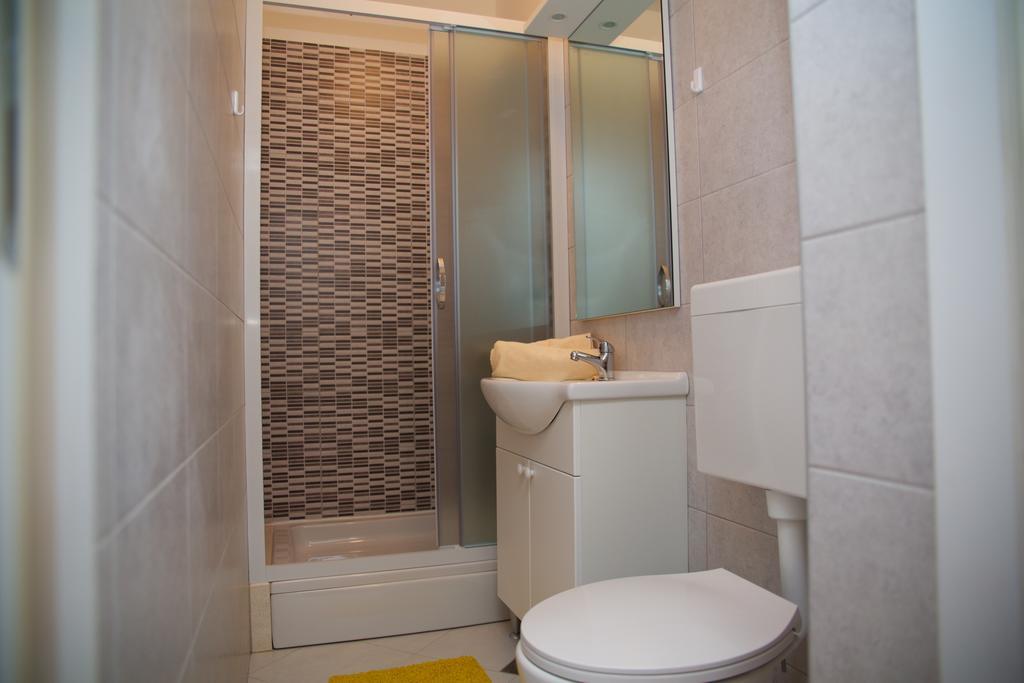 Antonija Apartments With Pool Biograd Na Moru Esterno foto