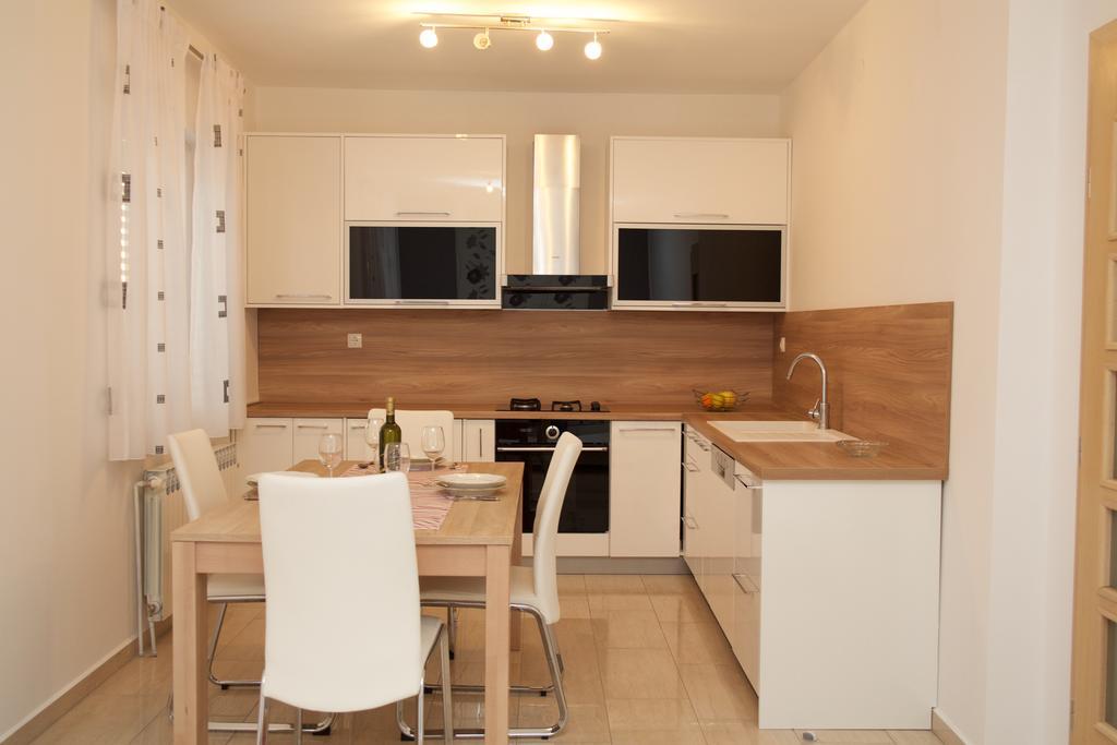 Antonija Apartments With Pool Biograd Na Moru Esterno foto