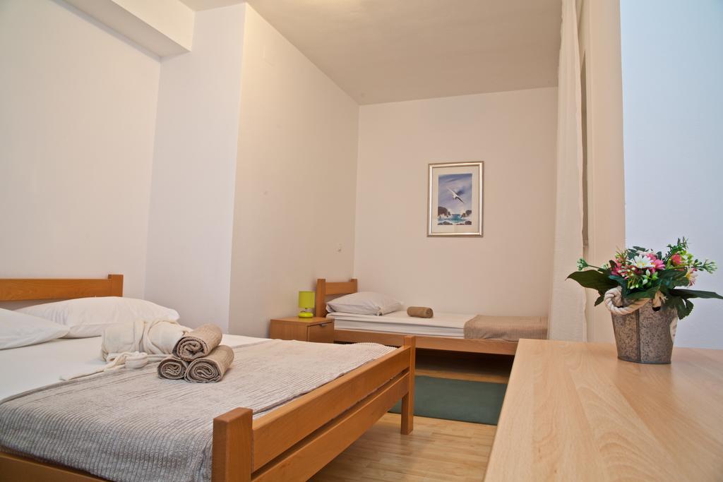 Antonija Apartments With Pool Biograd Na Moru Esterno foto