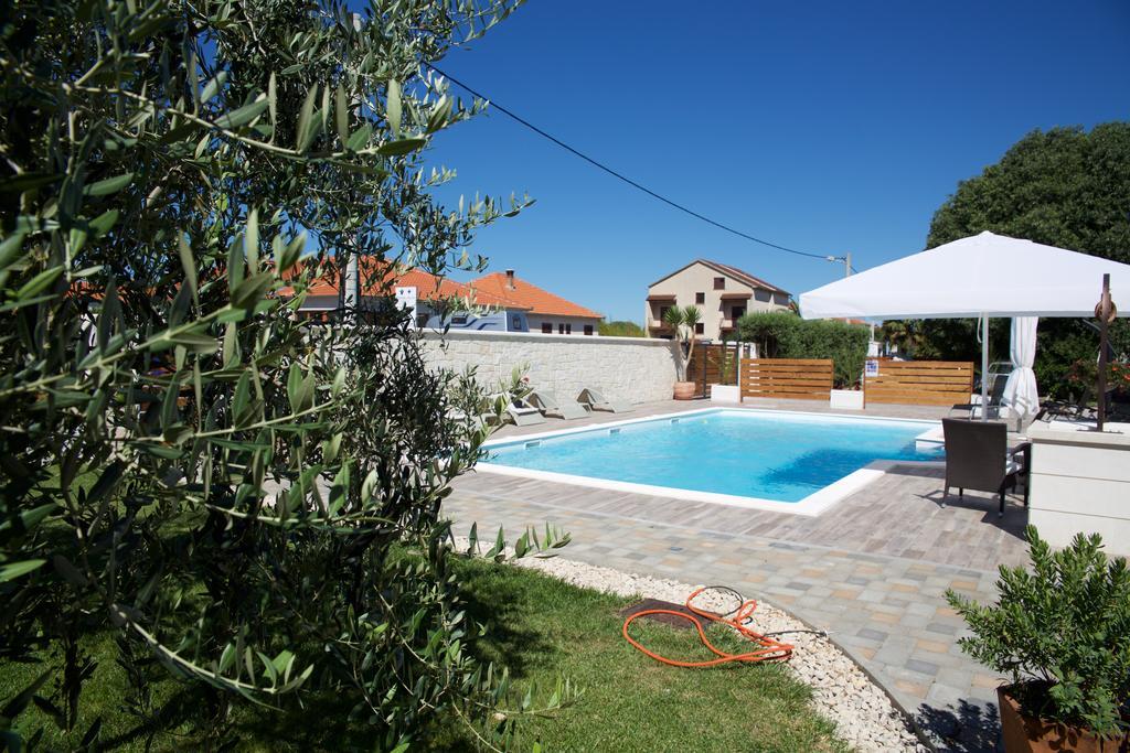 Antonija Apartments With Pool Biograd Na Moru Esterno foto