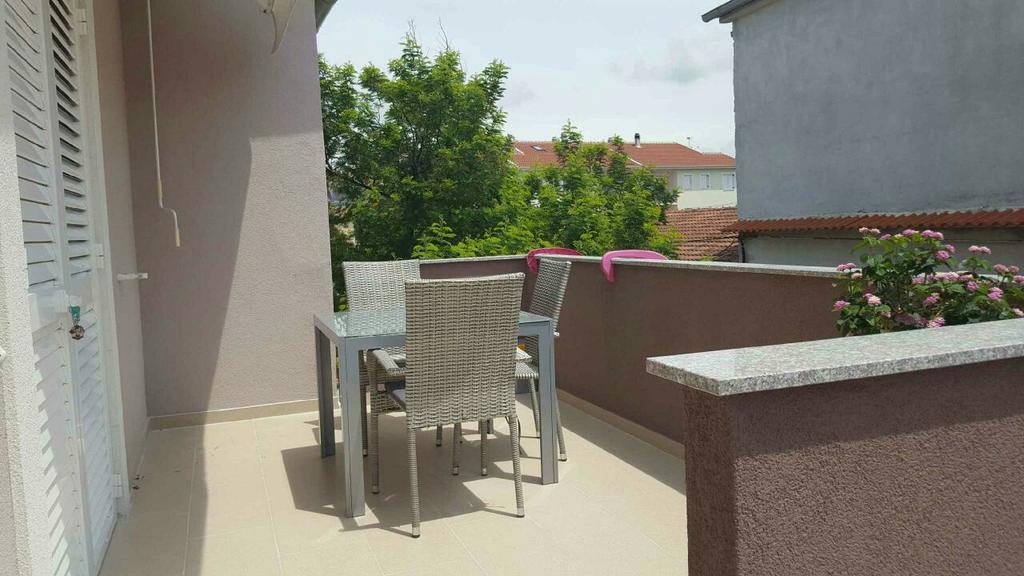 Antonija Apartments With Pool Biograd Na Moru Esterno foto